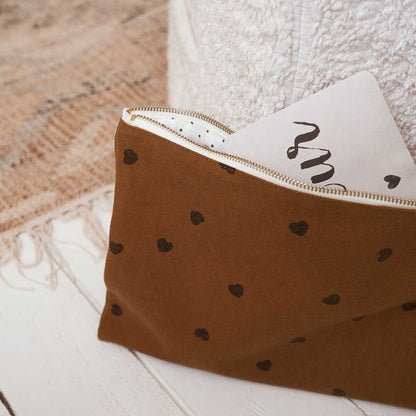 LILI POUCH HEART PRINT CUMIN